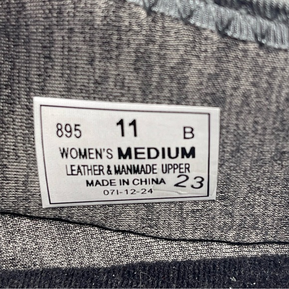 Ortho Feet Gray Suede Perforated Mary Jane Shoe Women's 11 - Picture 14 of 14